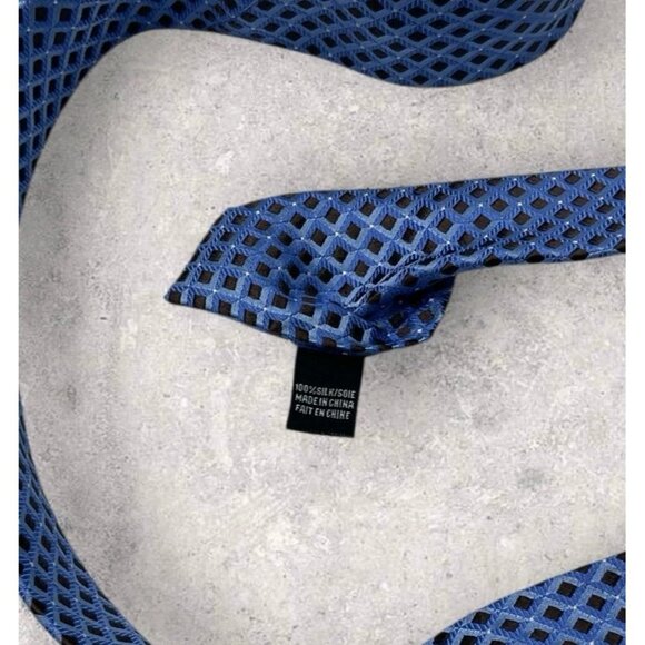 HATHAWAY Silk Tie XL Blue Brown Geometric W:3.6" EUC - Picture 3 of 5